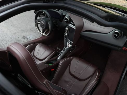 Used 2018 McLaren 720S Performance image 12