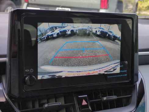 Certified 2025 Toyota Corolla SE image 19