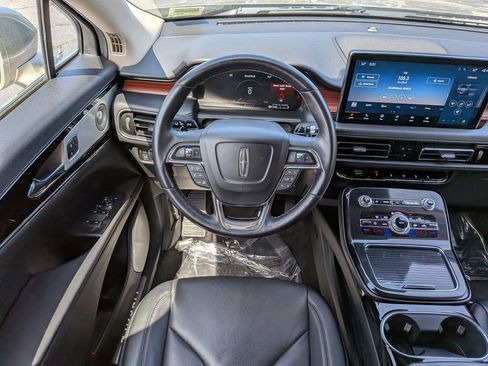 Used 2023 Lincoln Nautilus Reserve w/ Equipment Group 202A AWD/4WD image 19