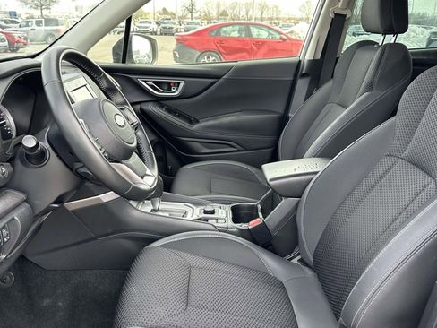 Used 2021 Subaru Forester Premium image 8