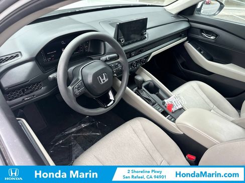 Used 2025 Honda Accord LX image 14
