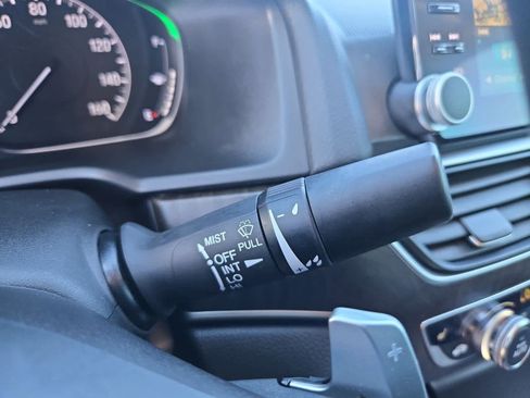 Used 2018 Honda Accord EX-L image 26