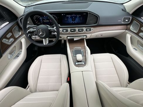 New 2026 Mercedes-Benz GLS 450 4MATIC image 13