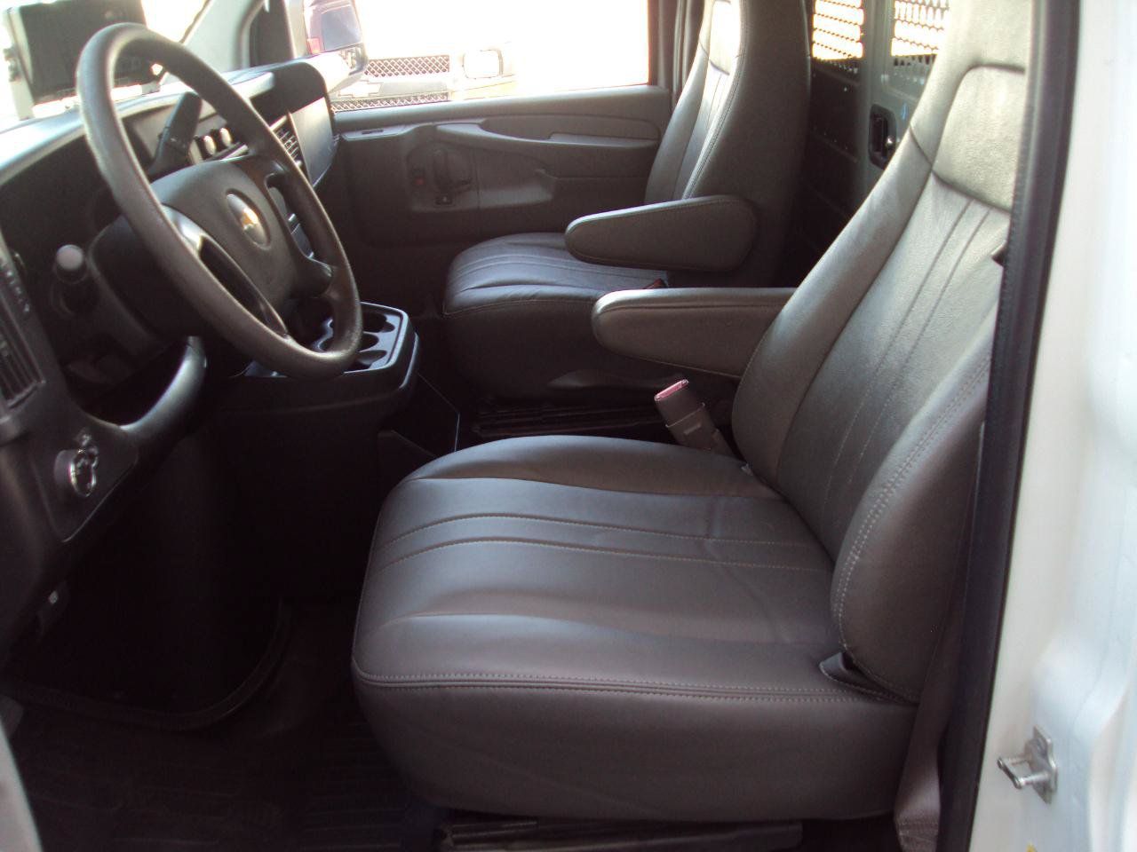 Used 2011 Chevrolet Express 3500 Extended w/ Power Package RWD image 13