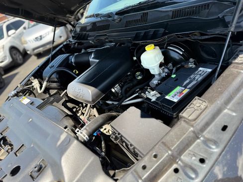Used 2016 RAM 1500 Classic SLT AWD/4WD image 10