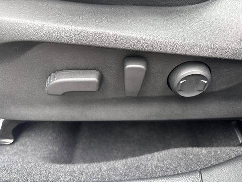 Used 2023 Subaru Forester Sport image 19