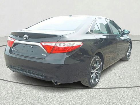 Used 2016 Toyota Camry XSE w/ Moonroof Package FWD image 6