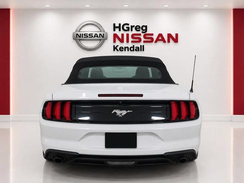 Used 2022 Ford Mustang Convertible w/ Equipment Group 101A RWD image 6