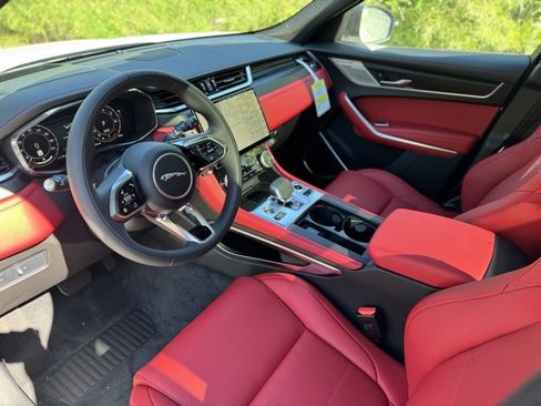 New 2026 Jaguar F-PACE R-Dynamic S image 12