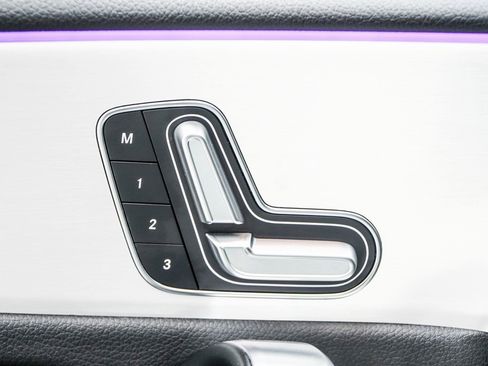 Used 2025 Mercedes-Benz CLA 250 image 43