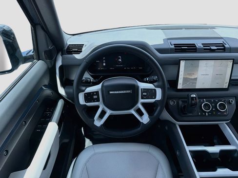 Used 2025 Land Rover Defender 110 S AWD/4WD image 17