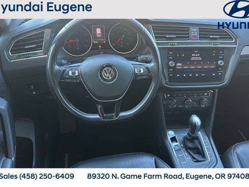 Used 2018 Volkswagen Tiguan SE FWD image 19