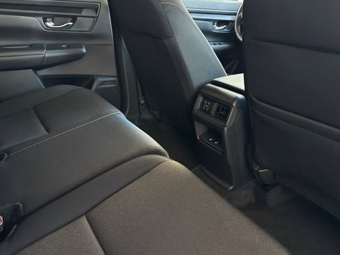 Used 2025 Honda CR-V Sport image 32