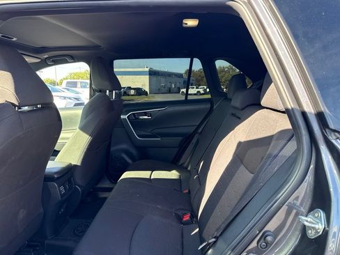 Used 2025 Toyota RAV4 SE w/ Convenience Package AWD/4WD image 6