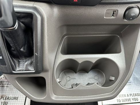 Used 2023 Ford Transit 350 XLT image 34