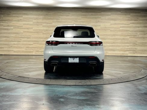 Used 2023 Porsche Macan AWD/4WD image 19