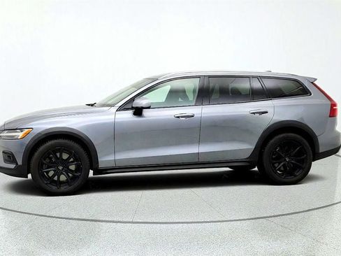 Used 2021 Volvo V60 T5 Cross Country w/ Climate Package AWD/4WD image 8