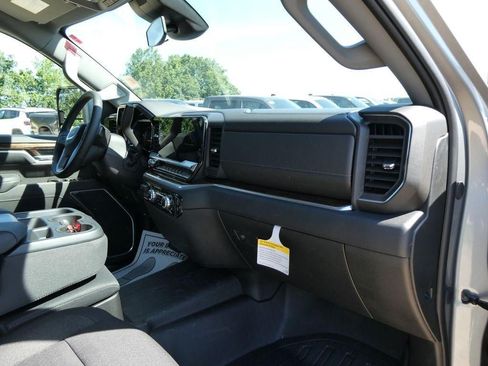 New 2026 GMC Sierra 2500 SLE w/ SLE Value Package; AWD/4WD image 13