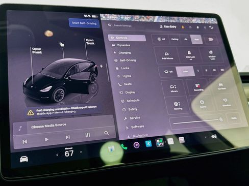 Used 2022 Tesla Model Y Long Range AWD/4WD image 25