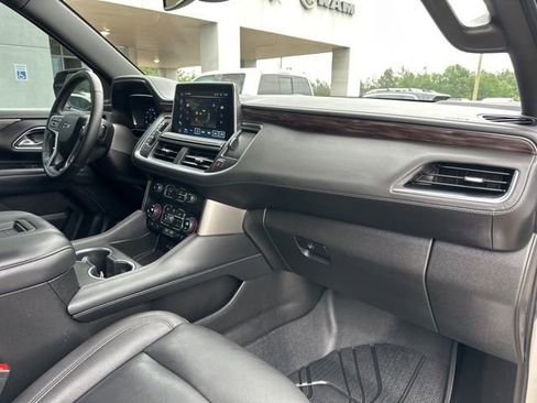 Used 2024 Chevrolet Tahoe Z71 w/ Luxury Package AWD/4WD image 48
