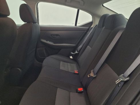 Used 2025 Nissan Sentra SV FWD image 18