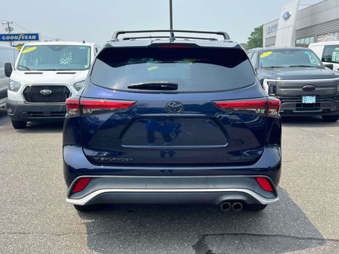 Used 2021 Toyota Highlander XSE AWD/4WD image 6