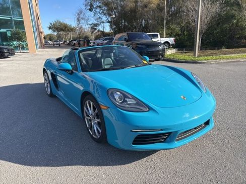 Used 2017 Porsche 718 Boxster image 8