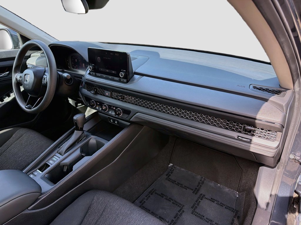 Certified 2025 Honda Accord LX image 32