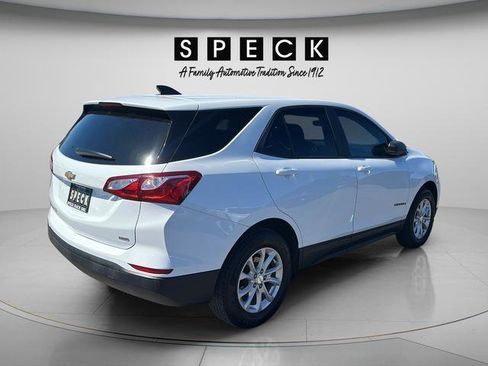 Used 2020 Chevrolet Equinox LS w/ LS Convenience Package AWD/4WD image 5
