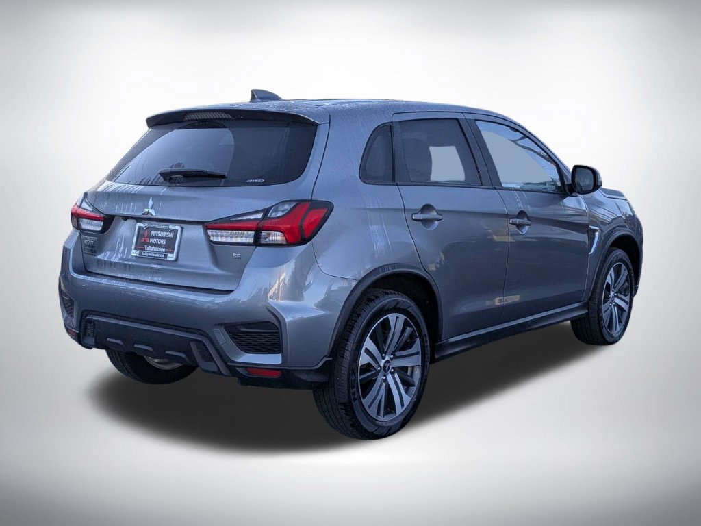 Used 2025 Mitsubishi Outlander Sport SE AWD/4WD image 4