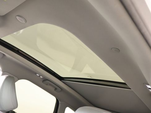 Used 2022 Lincoln Corsair FWD w/ Premium Package image 15