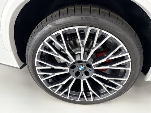 New 2026 BMW X5 xDrive40i w/ M Sport Package AWD/4WD image 32