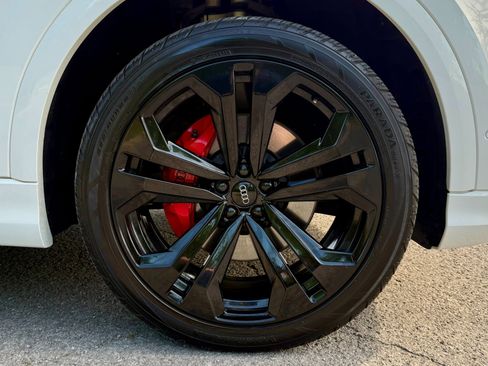 Used 2020 Audi Q8 Prestige image 20