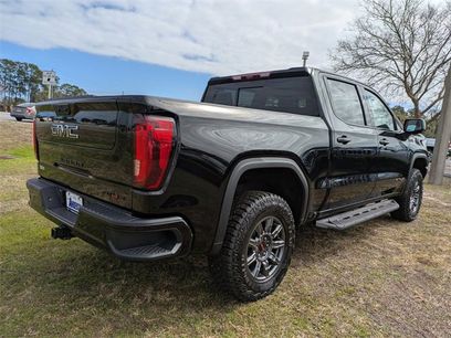 New 2026 GMC Sierra 1500 AT4X w/ LPO, Black Badging Package