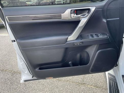 Used 2023 Lexus GX 460 Luxury w/ Sport Design Package image 15