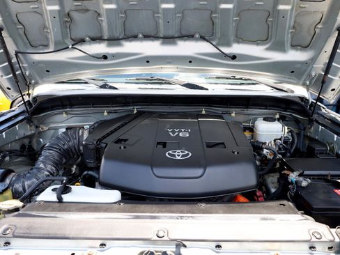 Used 2007 Toyota FJ Cruiser 4WD image 12