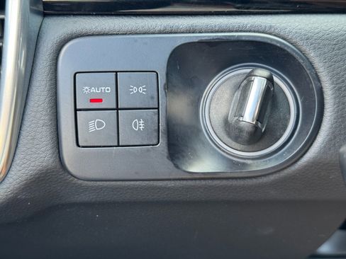 Used 2022 Porsche Cayenne E-Hybrid image 18