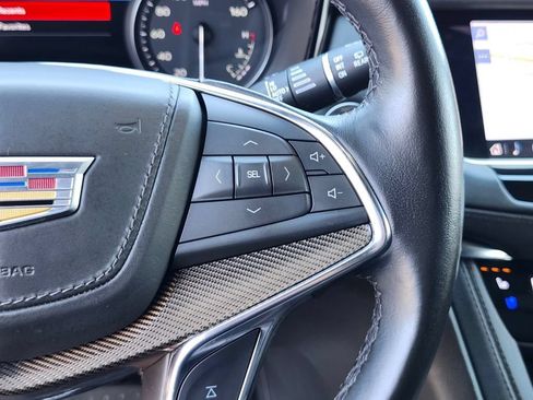 Used 2022 Cadillac XT5 Premium Luxury w/ Platinum Package AWD/4WD image 29