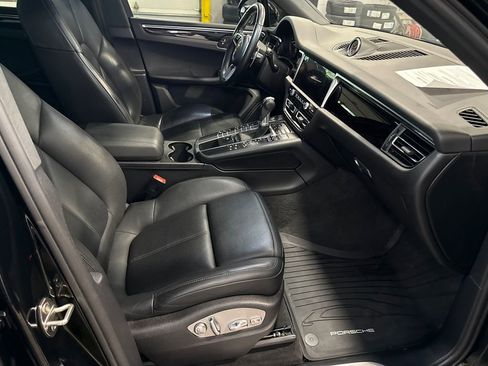 Used 2021 Porsche Macan S AWD/4WD image 15