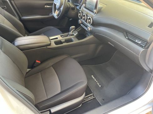Used 2025 Nissan Sentra SV image 33