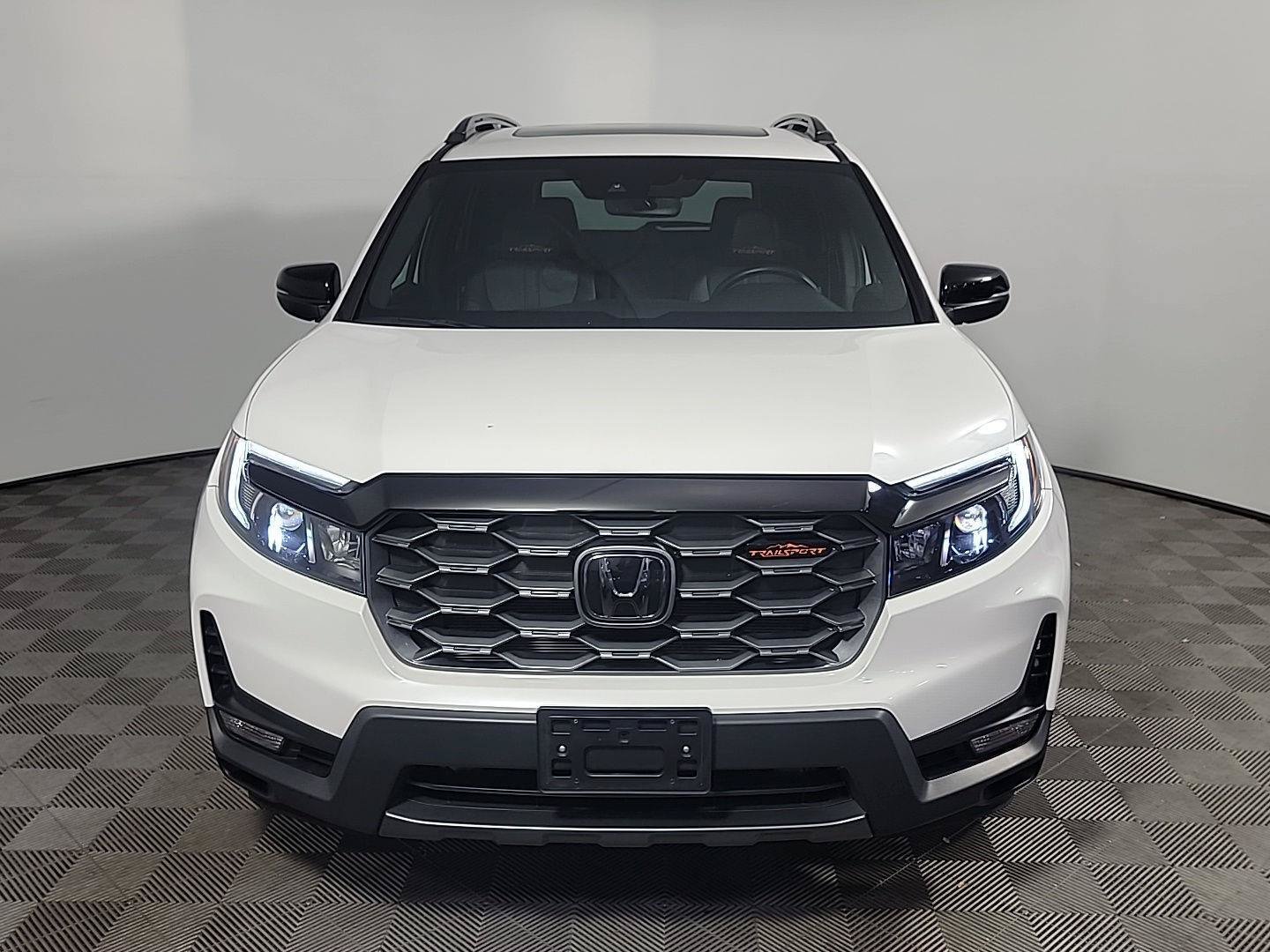 Certified 2025 Honda Passport TrailSport image 13