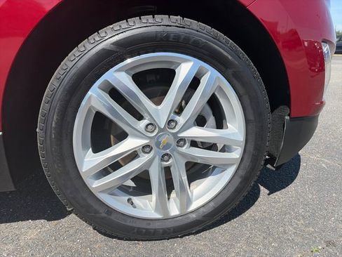 Used 2019 Chevrolet Equinox Premier FWD image 11