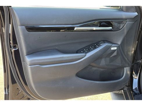 Used 2022 Kia Seltos SX w/ Sunroof Package image 11