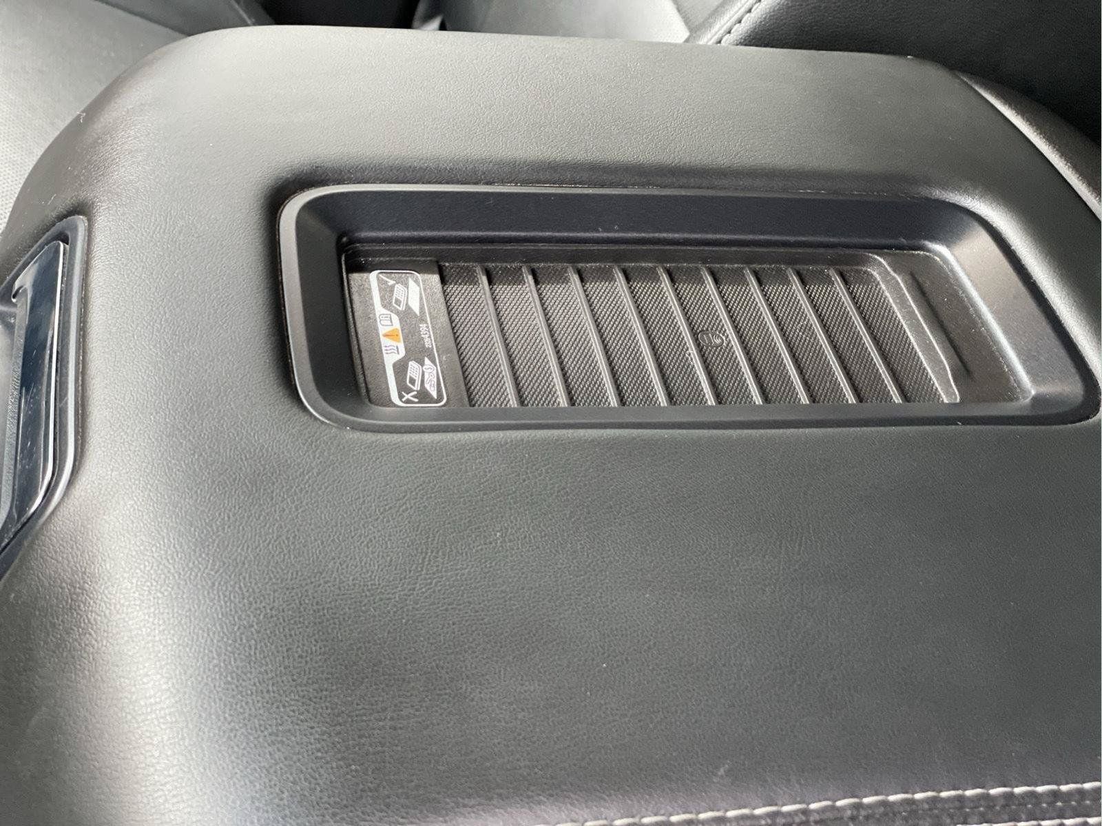 Used 2017 Chevrolet Tahoe Premier AWD/4WD image 38