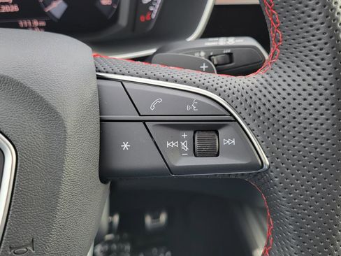 Used 2025 Audi Q3 2.0T Premium Plus w/ Premium Plus Package image 26