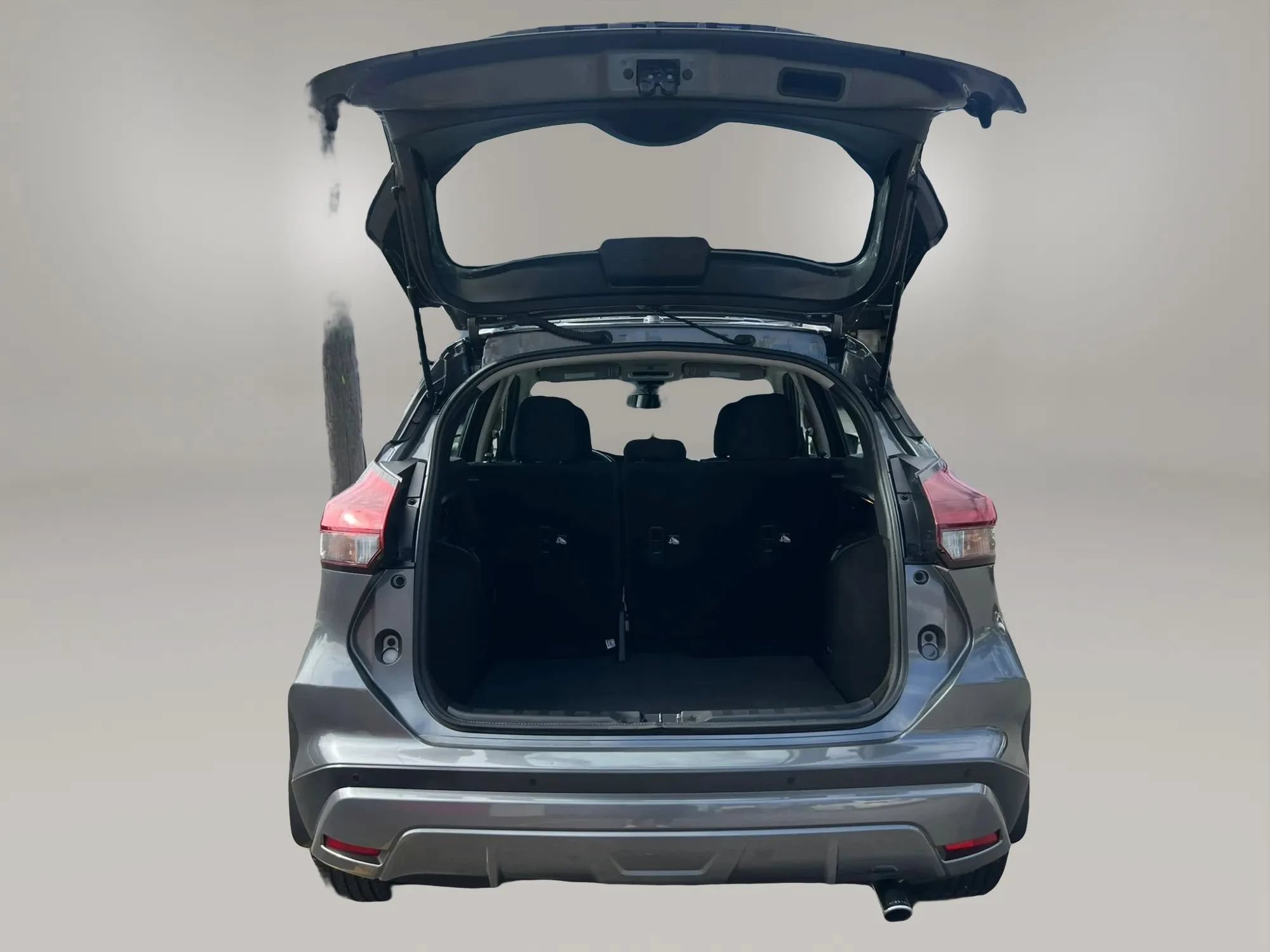 Used 2024 Nissan Kicks SV w/ Exterior Package FWD image 9