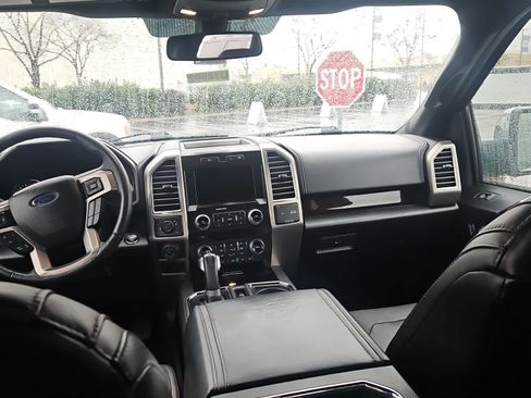 Used 2016 Ford F150 Platinum w/ Equipment Group 701A Luxury image 10