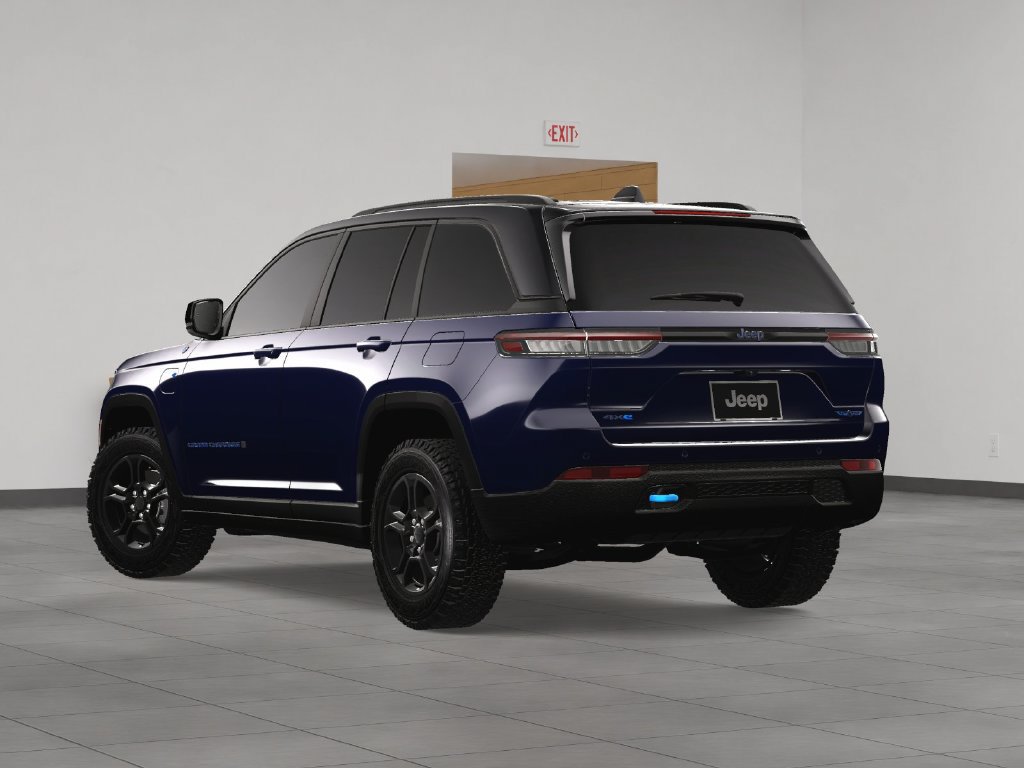 New 2024 Jeep Grand Cherokee Trailhawk w/ Advanced Protech Group II AWD/4WD image 4