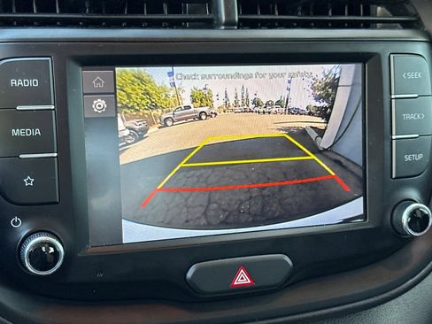Used 2023 Kia Soul LX w/ LX Technology Package FWD image 20