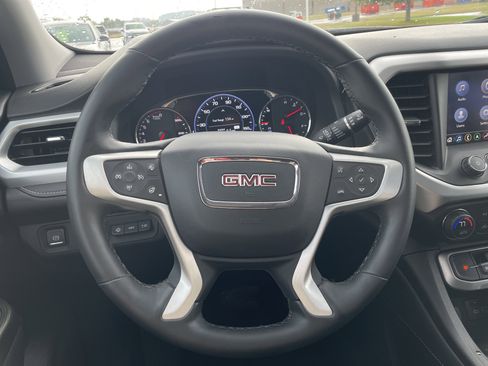 Certified 2023 GMC Acadia SLT w/ Elevation Edition image 10